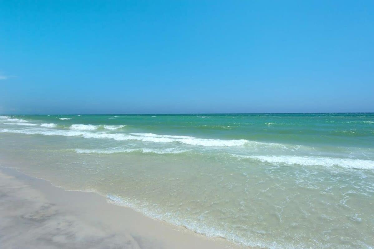 Brightly Furnished Beachfront Condo By Brightwild- 7Th Floor Gulf View! パナマシティービーチ エクステリア 写真